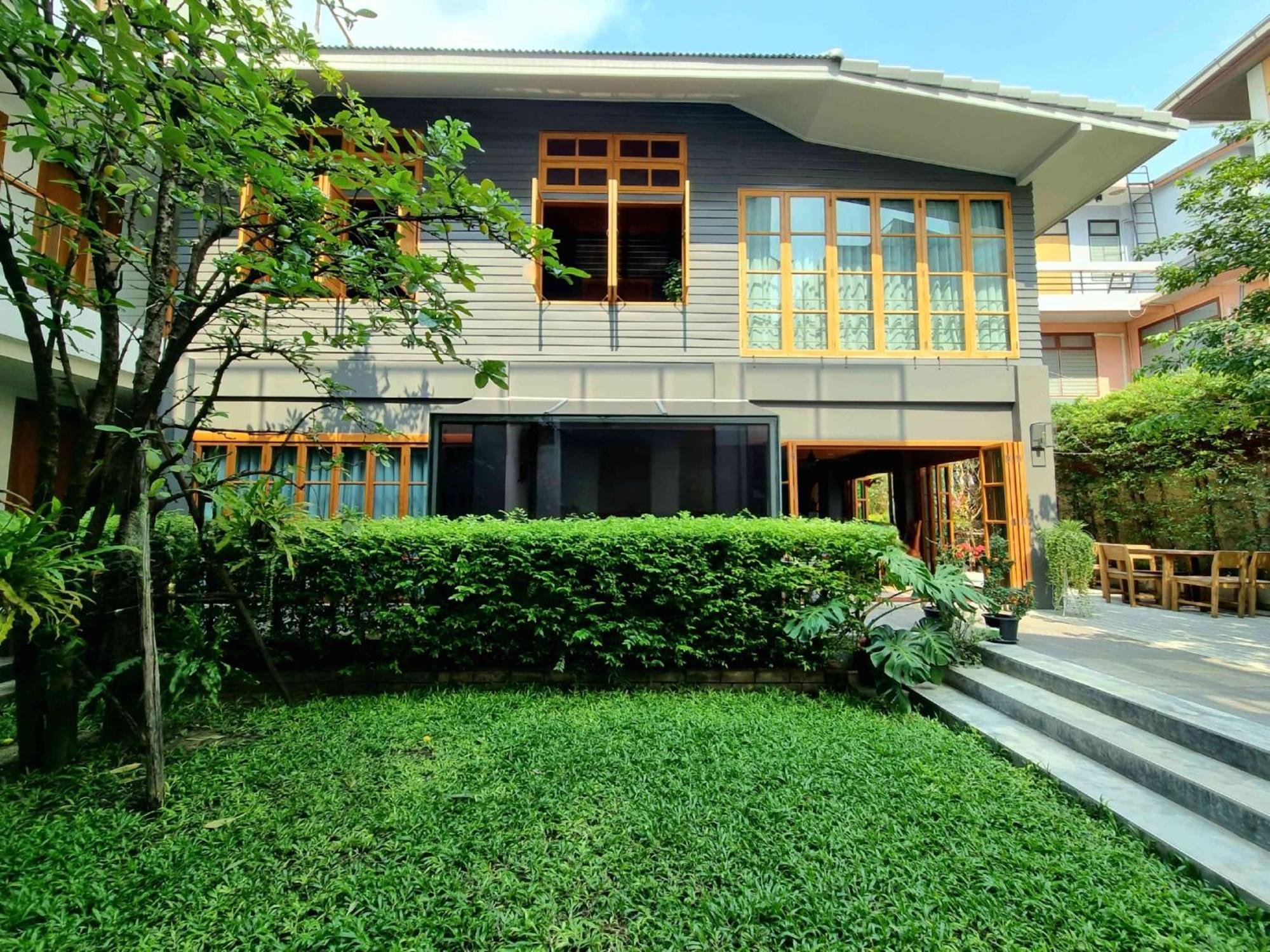 Vali Villa Бангкок Экстерьер фото